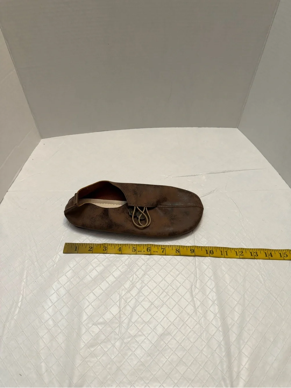 Brown Slip-On Ballet Flats Elastic Lace Detail Minimal Size 9 Like New - Picture 5 of 5